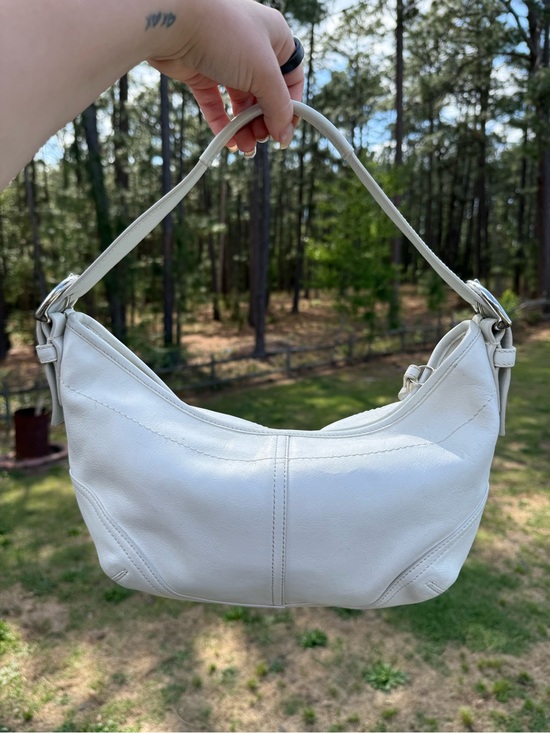 Coach Small Soho Hobo ショルダー 白 Coach | Bags | Coach Soho
